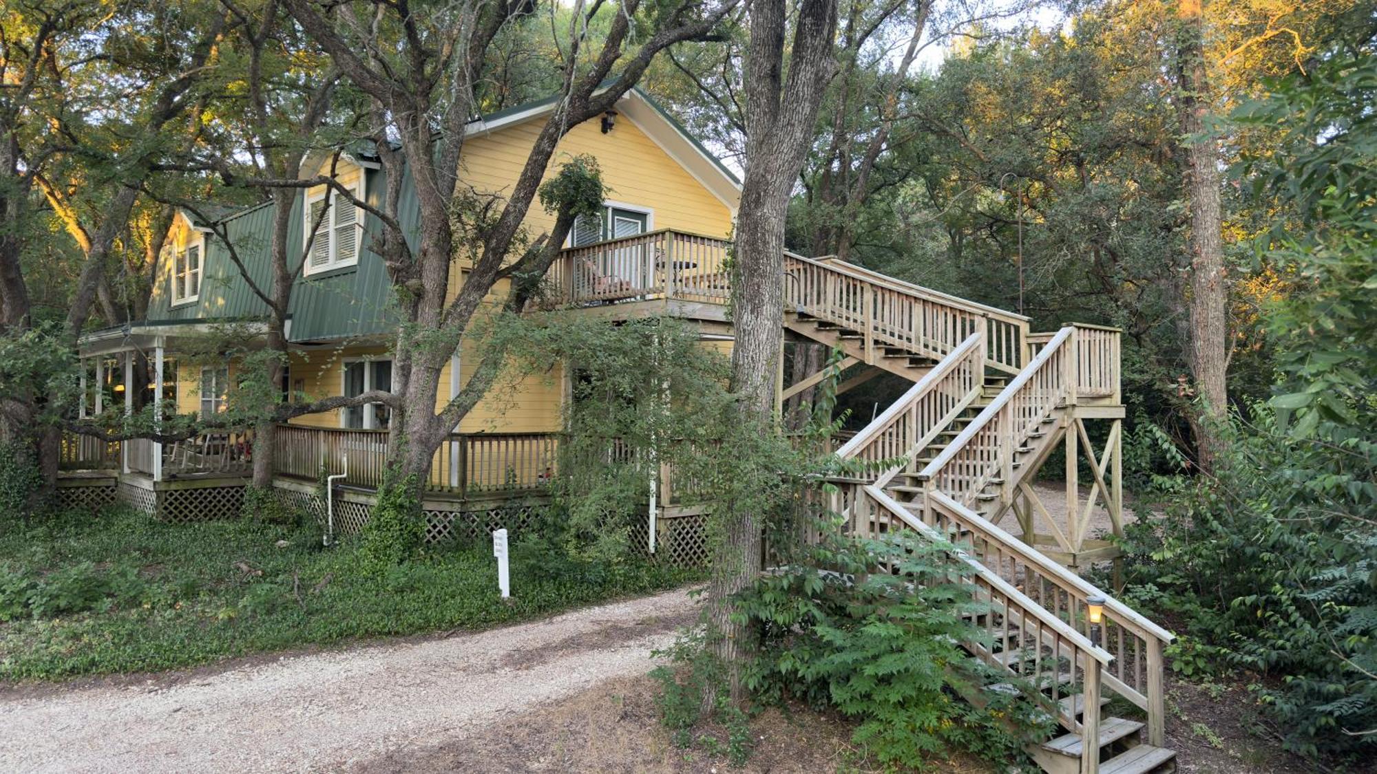 Bed And Breakfast On White Rock Creek ウェーコ エクステリア 写真