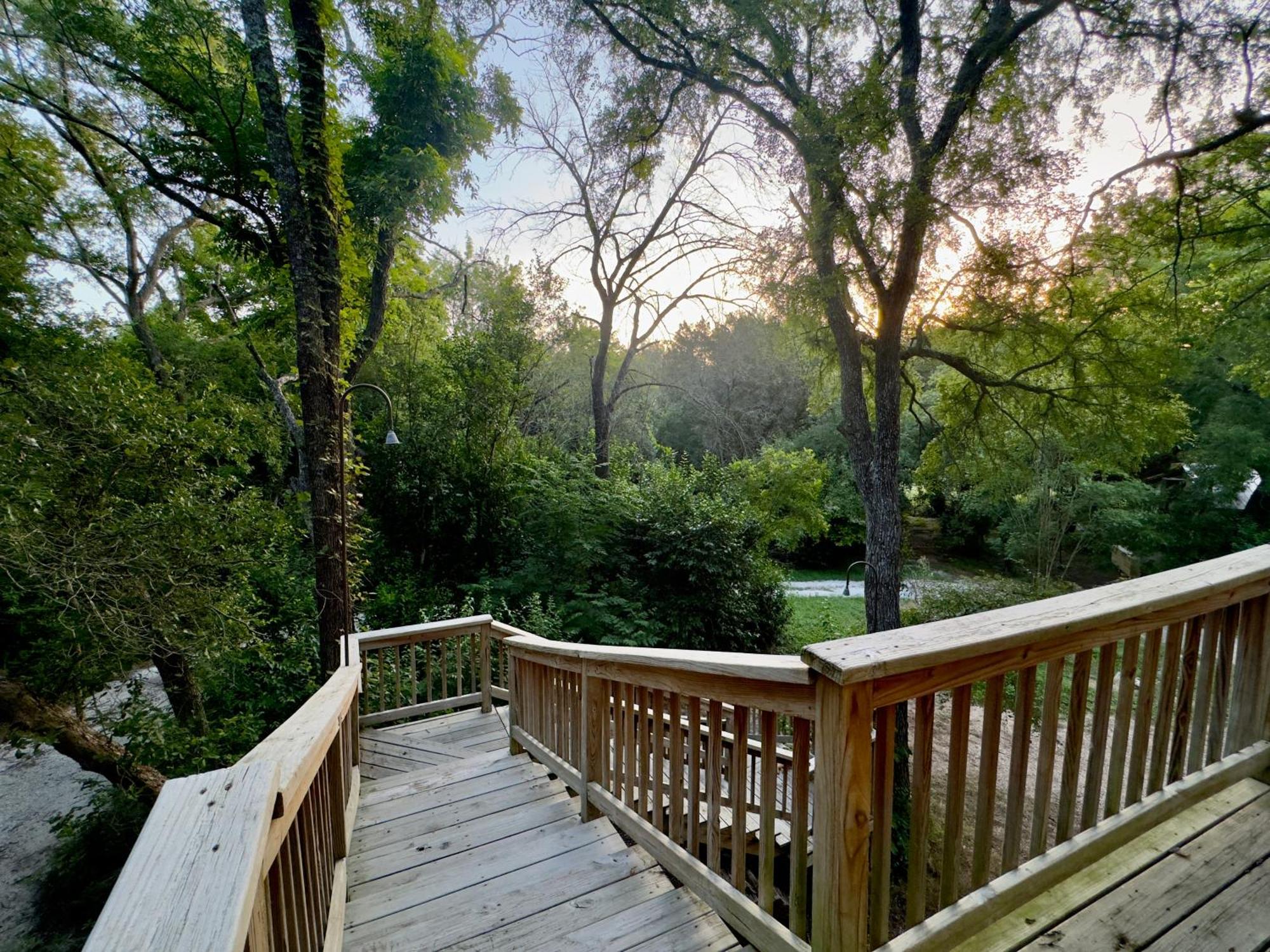 Bed And Breakfast On White Rock Creek ウェーコ エクステリア 写真
