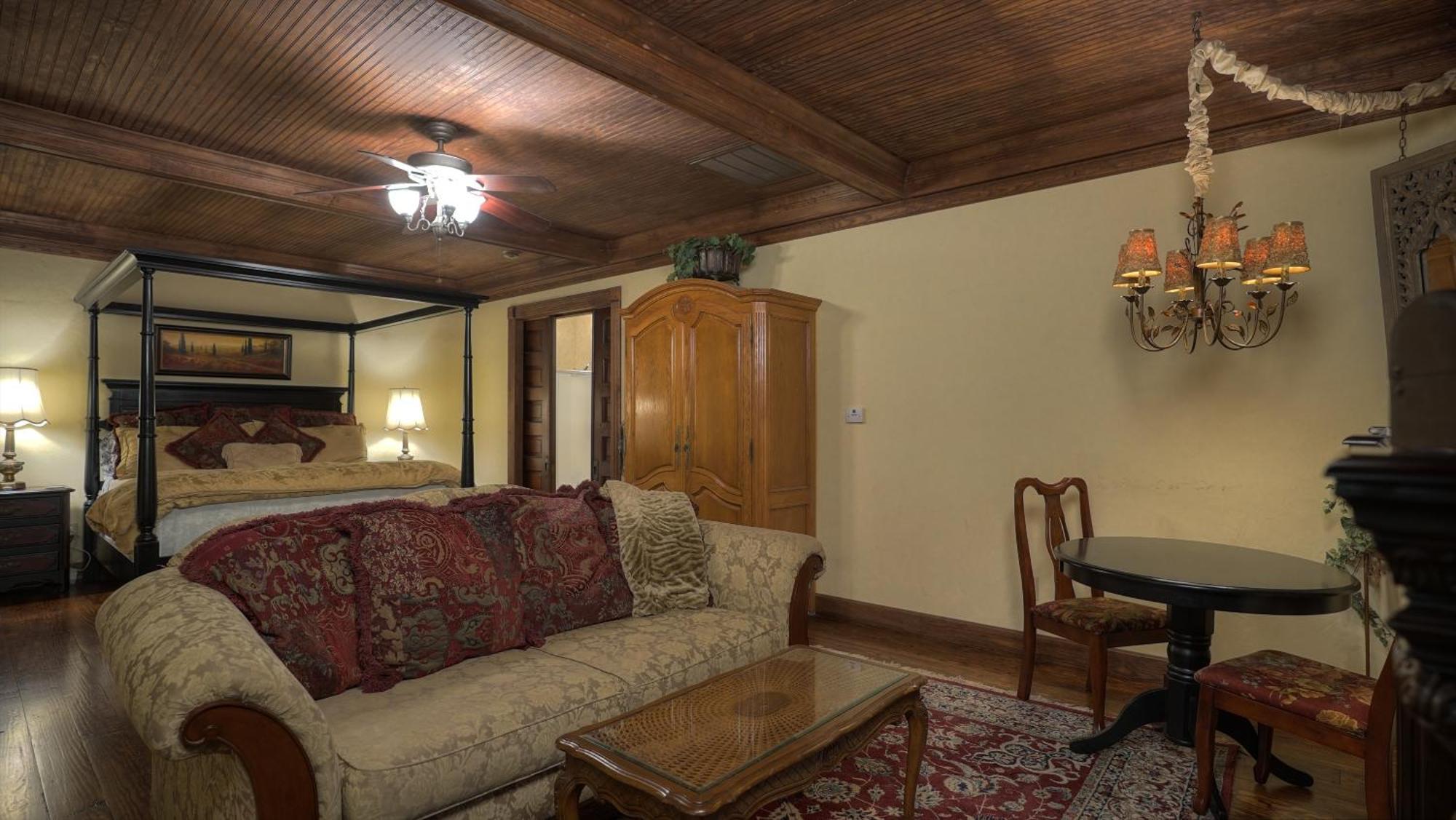 Bed And Breakfast On White Rock Creek ウェーコ エクステリア 写真