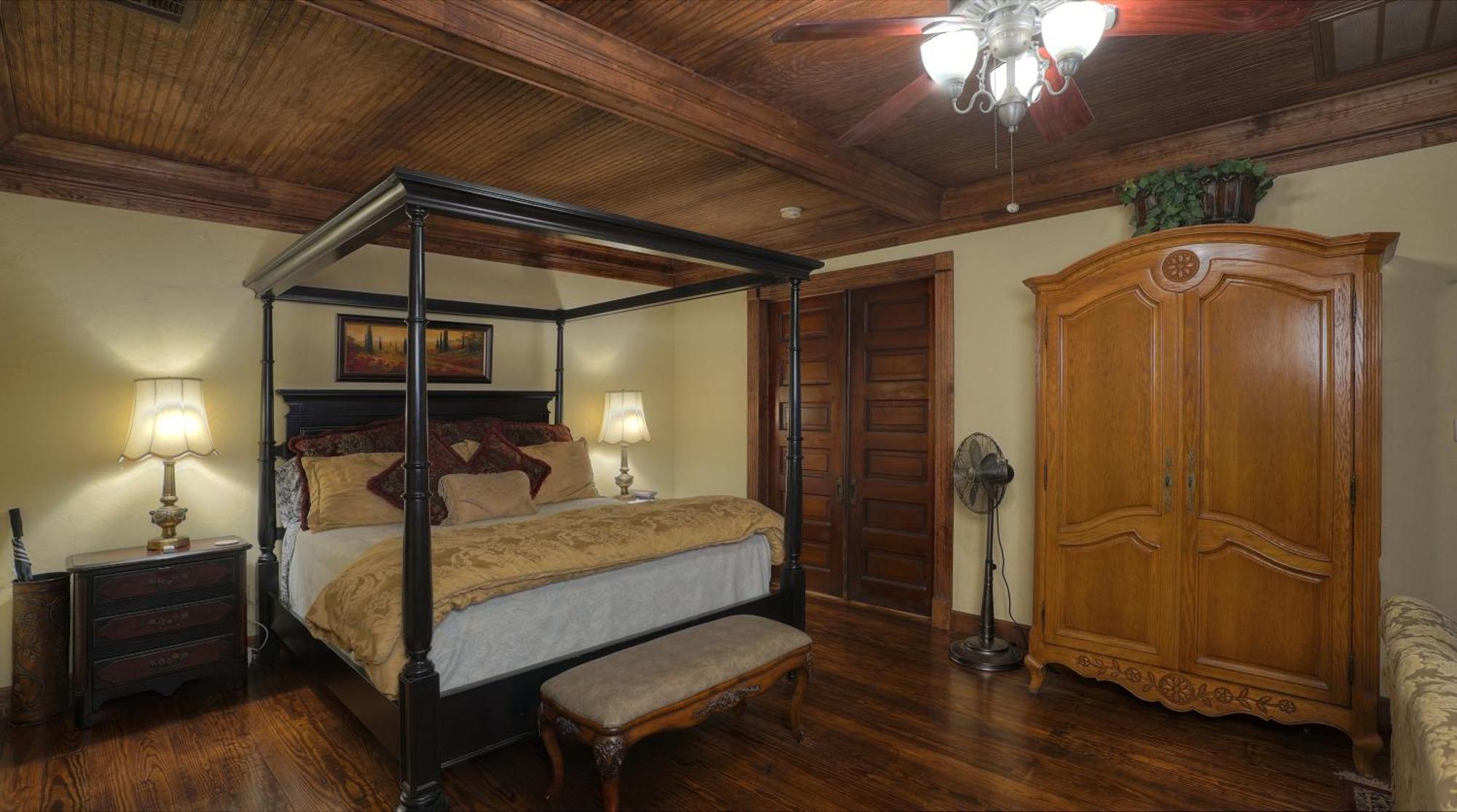Bed And Breakfast On White Rock Creek ウェーコ エクステリア 写真