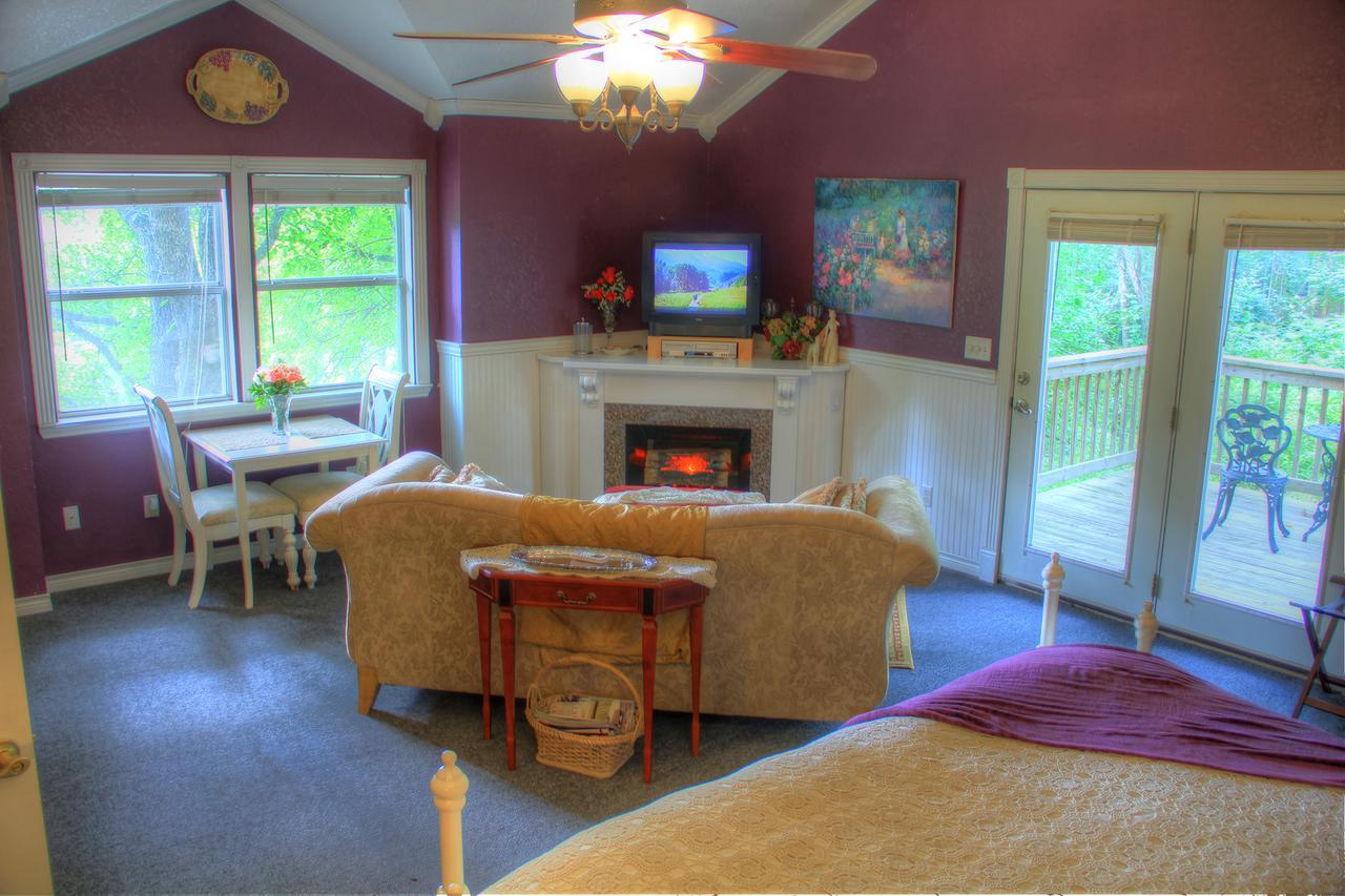 Bed And Breakfast On White Rock Creek ウェーコ エクステリア 写真
